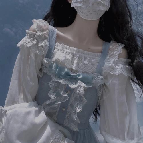 水中的女人